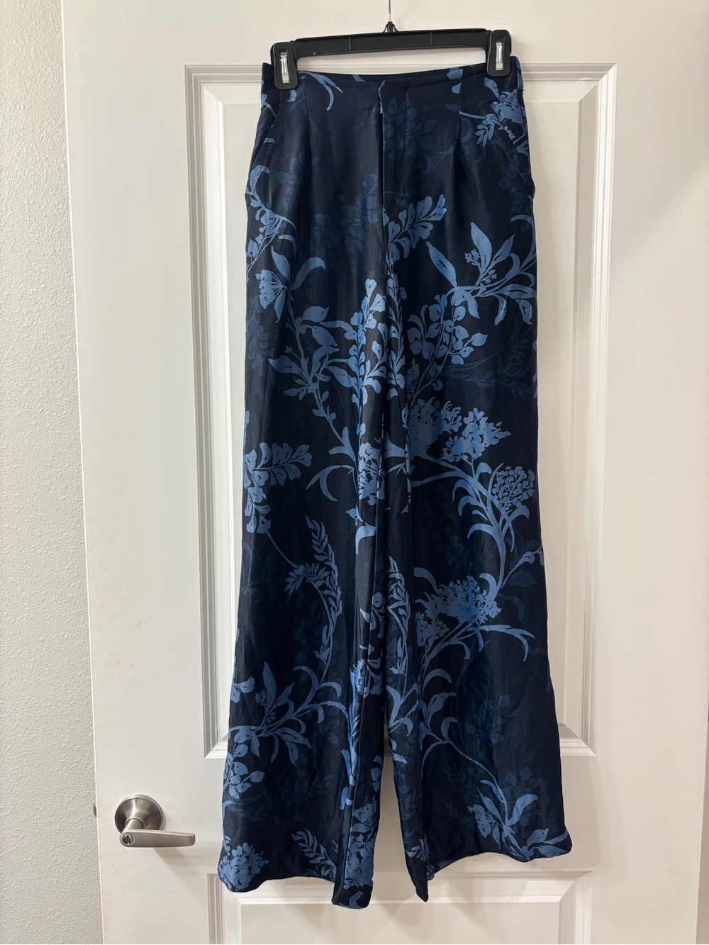 Anthropologie Blue Floral Satin Wide Leg Pants Size 0